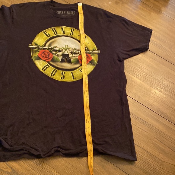 The buckle bought Guns and Roses t-shirt - Picture 3 of 6